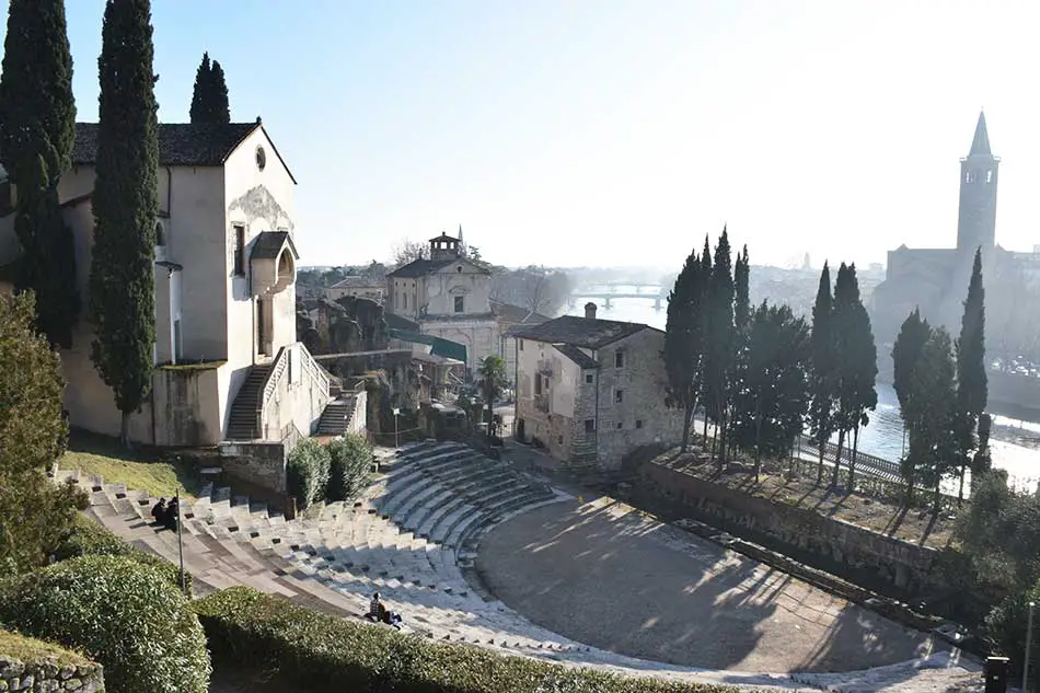 Arrivare al Teatro Romano a Verona